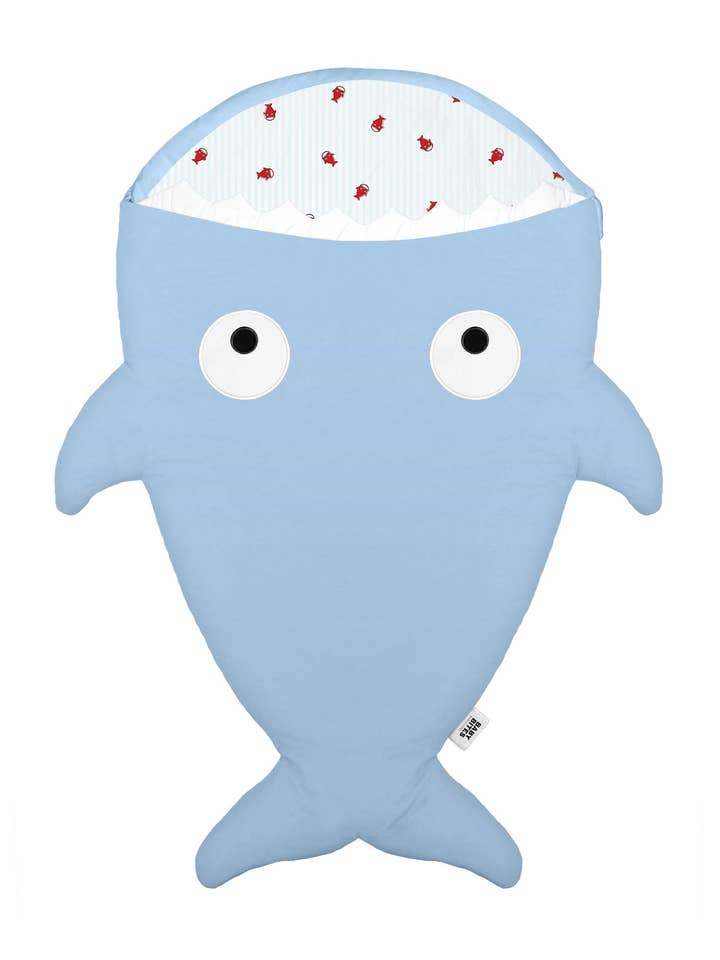 Saco Tiburão para bebé - Azul Celeste - Sharky Stripes por atacado de Baby Bites