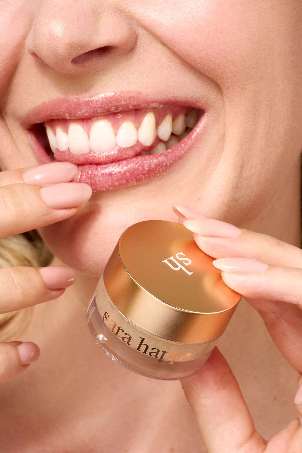 Sara Happ – wholesale Lip scrub/polish – The Lip Scrub: Vanilla Bean3