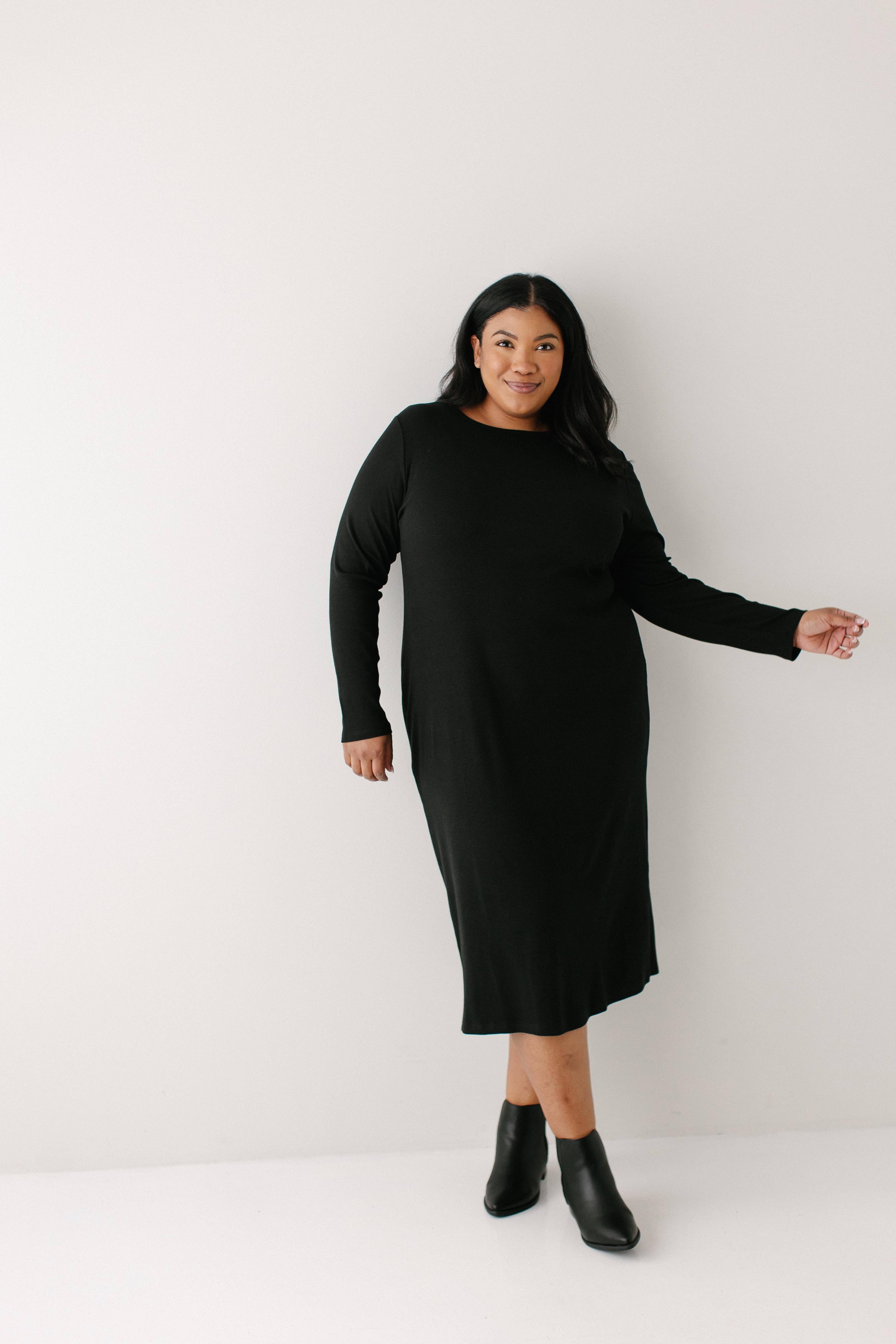 Black 'Constance' Bamboo Blend Ribbed Long Sleeve Midi Dress for wholesale on Faire13