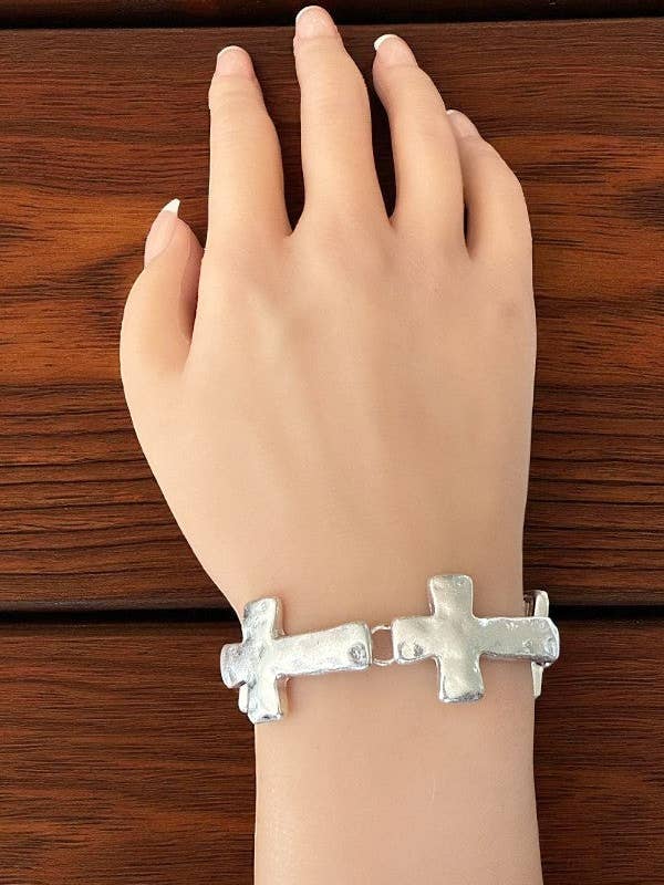 GEHAMERDE KRUIS SCHAKELARMBAND voor wholesale door Andrea Bijoux