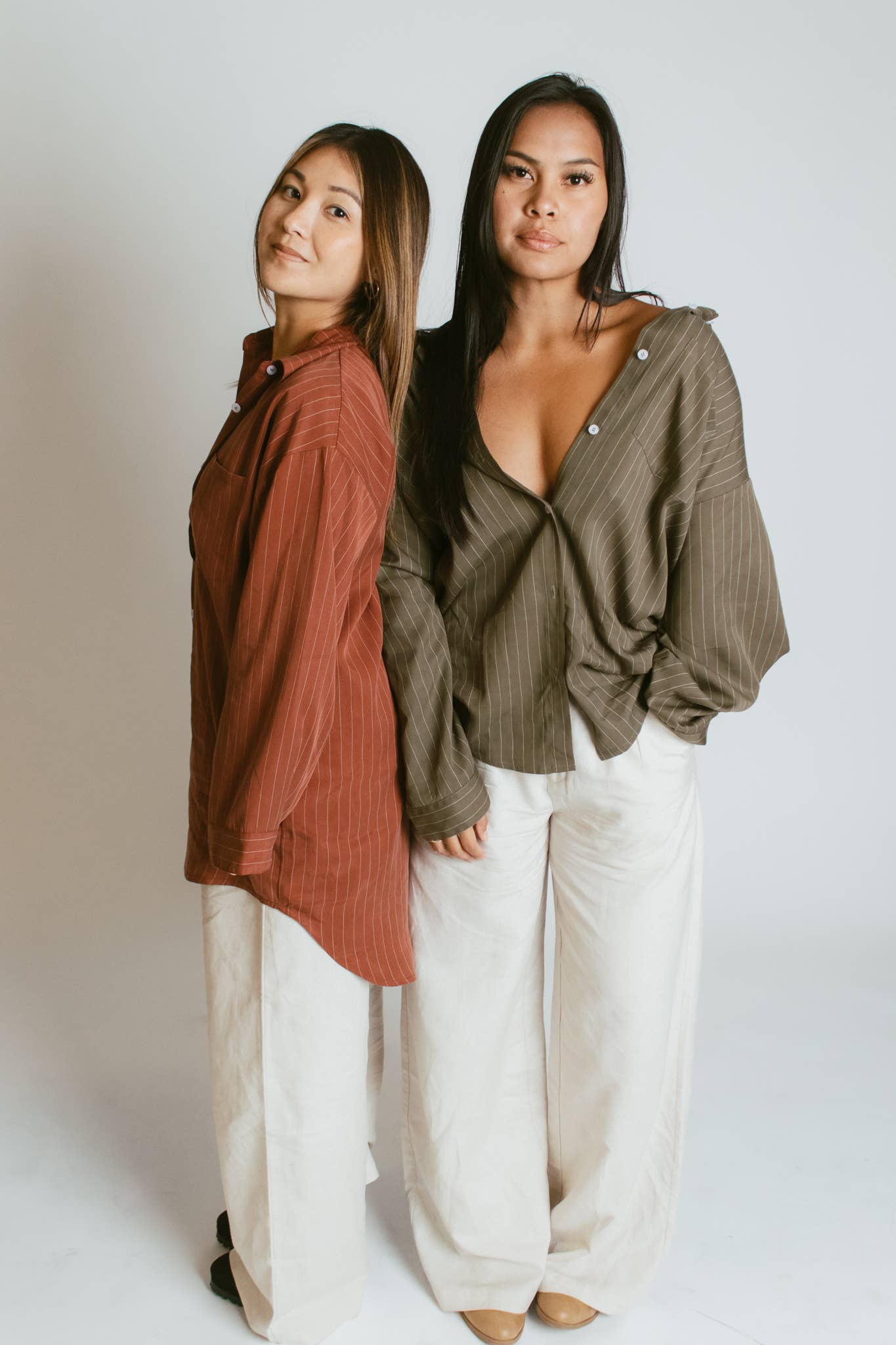 Capable Ry – wholesale Buttoned-down shirt – Women's – Maile Top (Olive)1