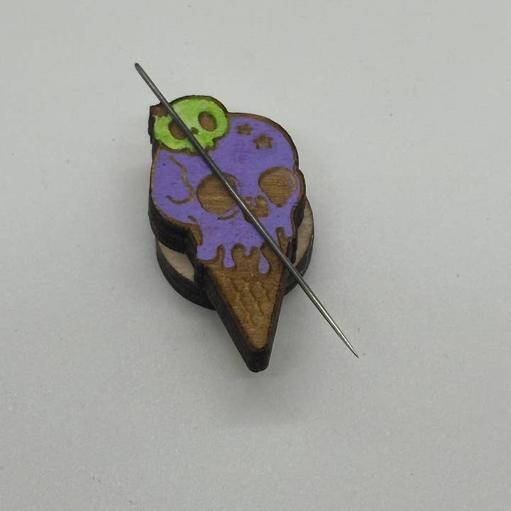 Velvet Guillotine - Wholesale Embroidery/cross-stitch supplies - Skull Dripping Ice Cream Needle Minder for Stitching Crafts2