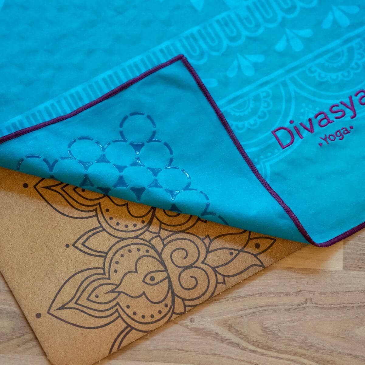 Divasya - Wholesale Yoga Towel - Yoga Towel Set | 1 Yoga Towel with Silicone Honeycomb Structure & 1 Face Towel | in 6 Colors13