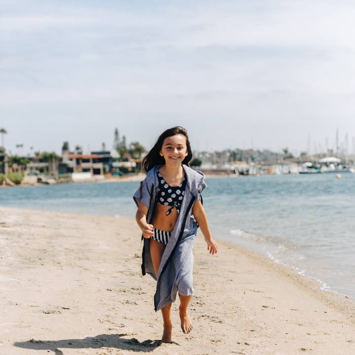 West Path - Wholesale Poncho towel – Child & baby - Youth Surf Poncho | Towel with Hood & Zipper for Kids7