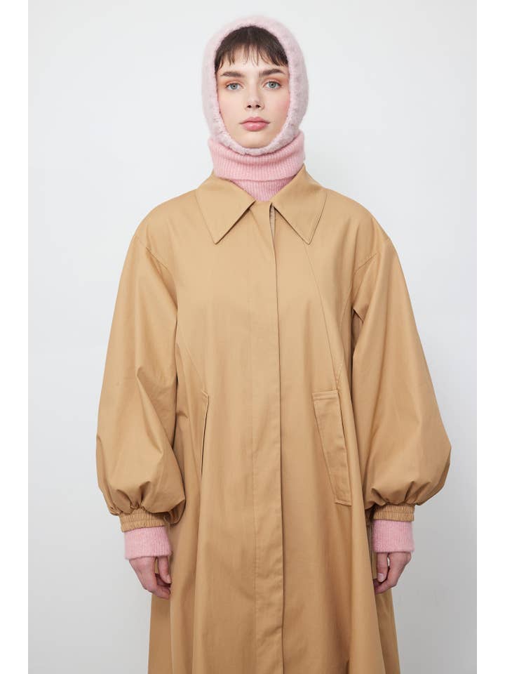 Sand Flekkpetrell mac coat for wholesale on Faire6