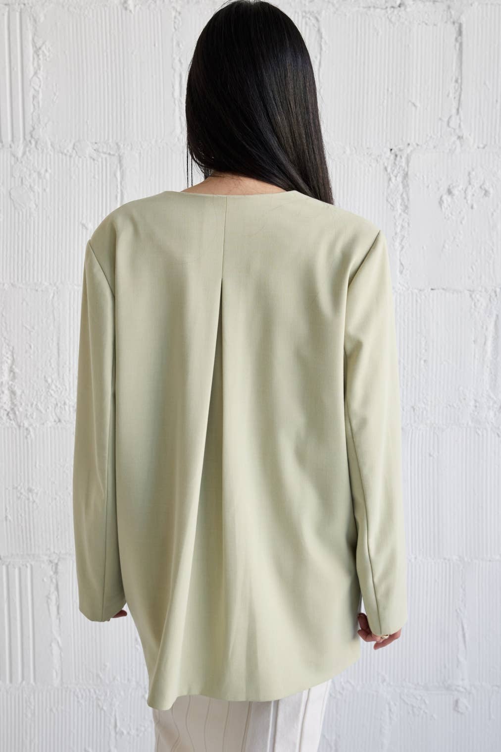 All Row - Wholesale Blazer - Women's - The Eleanor Blazer | Deep V-Neck Oversized Blazer4