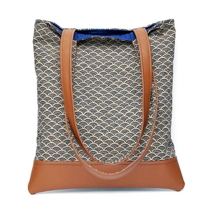 Shopper - Japanese wave for wholesale by Lauren Holloway