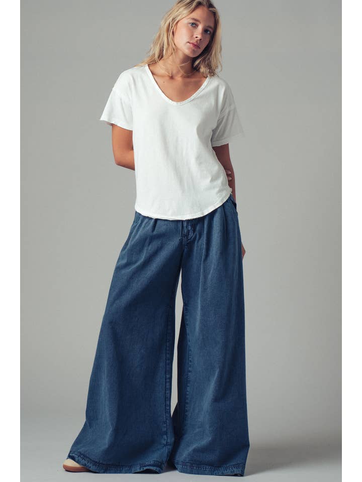 Urban Daizy - Wholesale T-Shirt - Women's - Raw Edge Cotton Curved Hem Top6