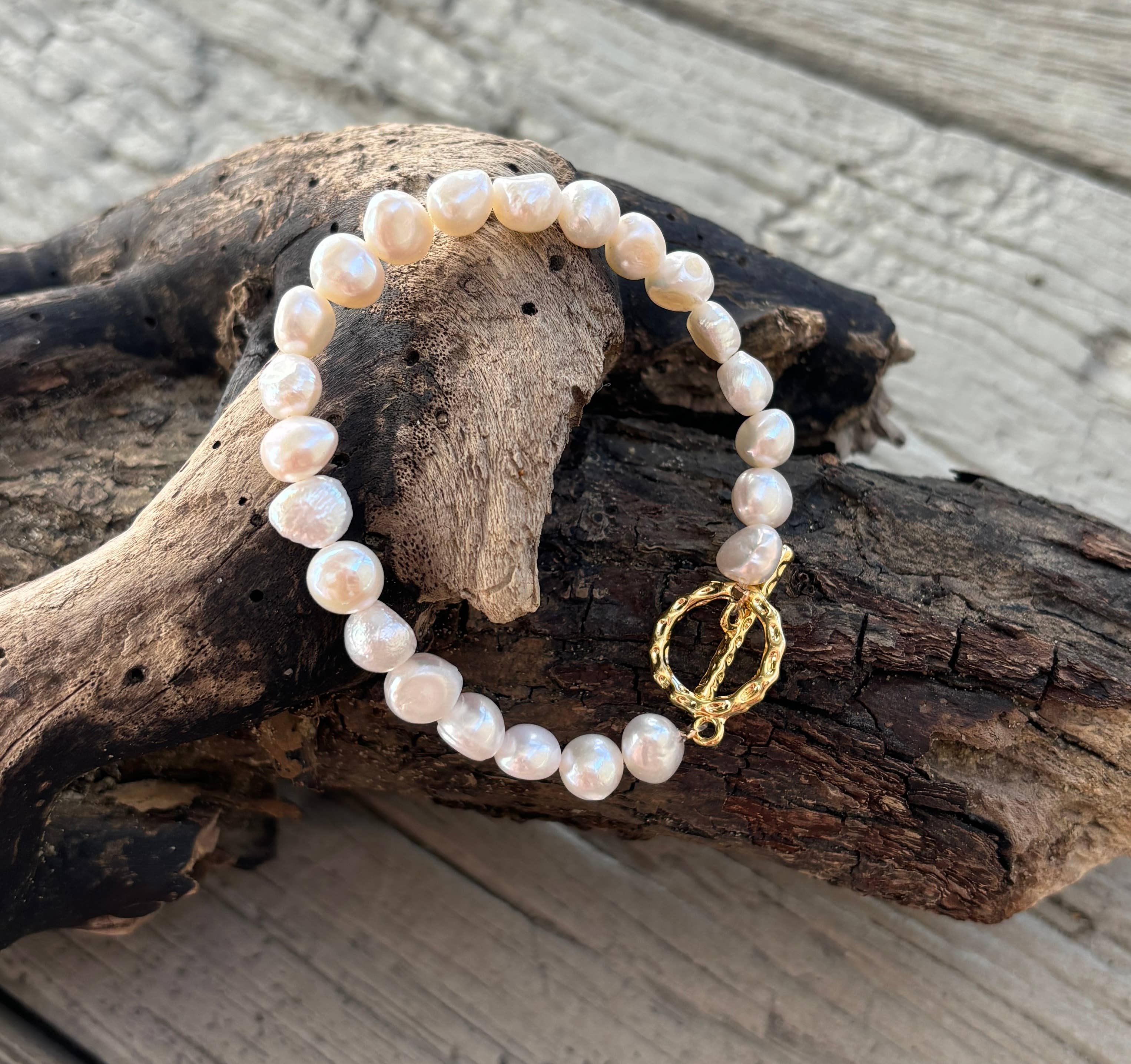 Ocean Ripples - Wholesale Beaded bracelet - 14ct Gold Plated Fresh Water Pearl T Bar Bracelet
