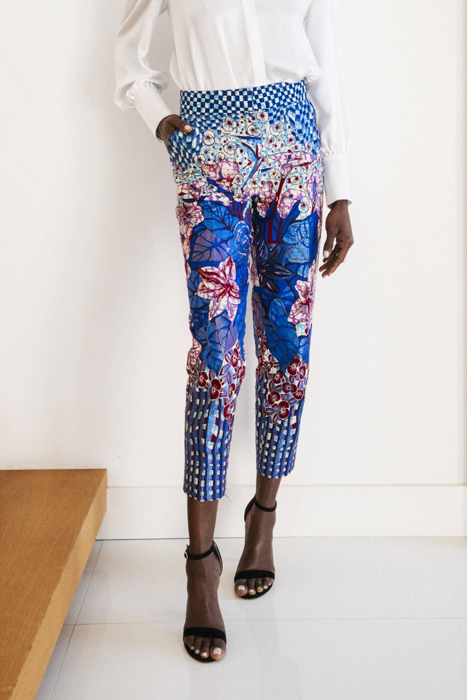 Roselyn Silva - Wholesale Pants - Women's - Printed Cigarette Trousers5