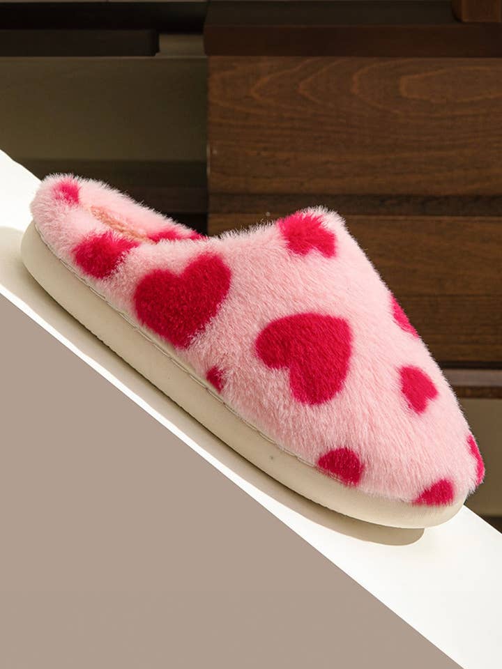 Valentines Heart Shape Winter Fuzzy Slippers for wholesale by Suhkasana