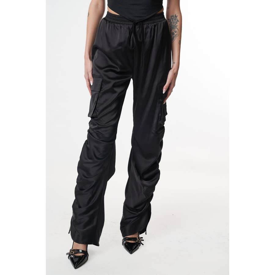 CEFIAN FASHION – wholesale Byxor - Dam – Smokeshow cargo-byxor i satin med hög midja2