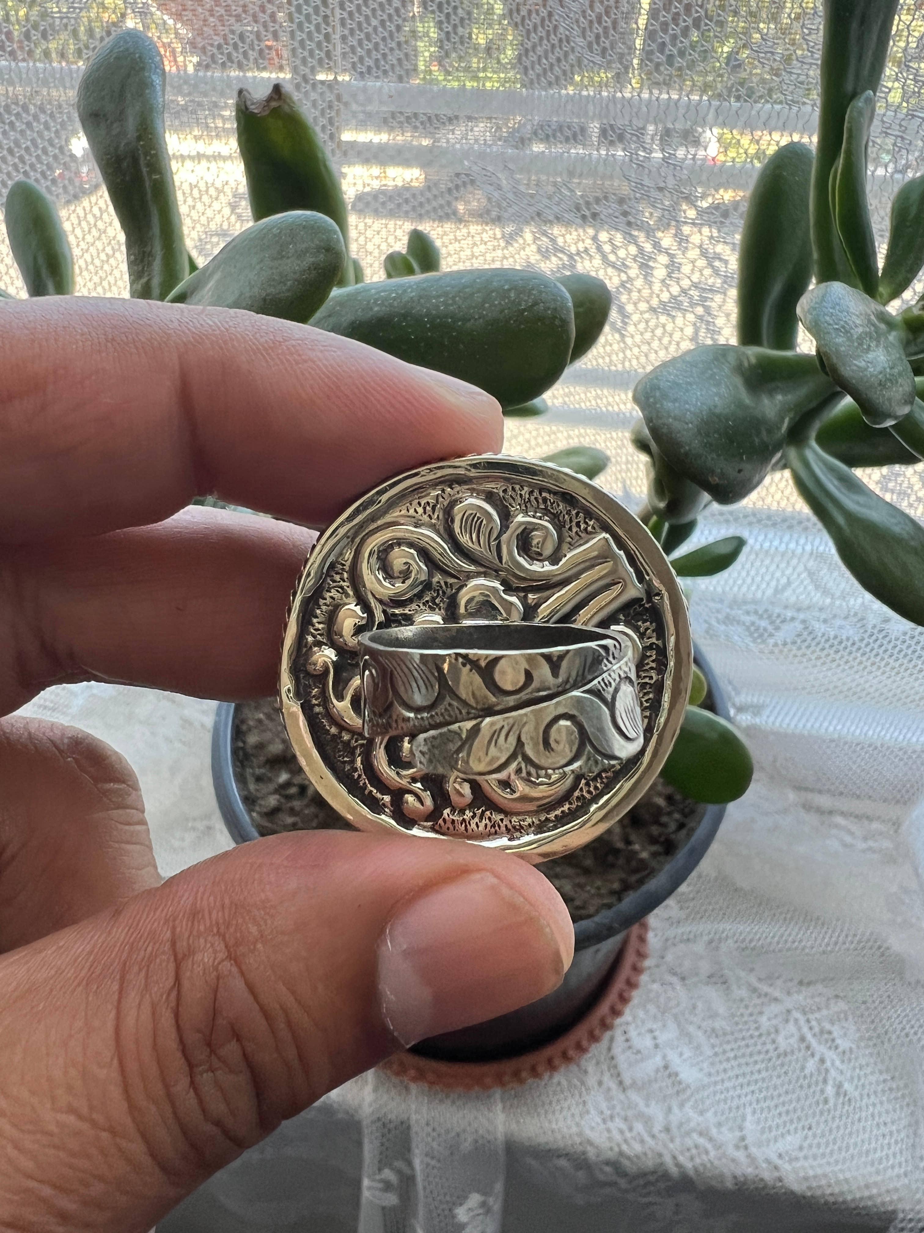 GTG Gems Corp - Wholesale Cocktail/Statement Ring - Bone carved Floral design adjustable ring2