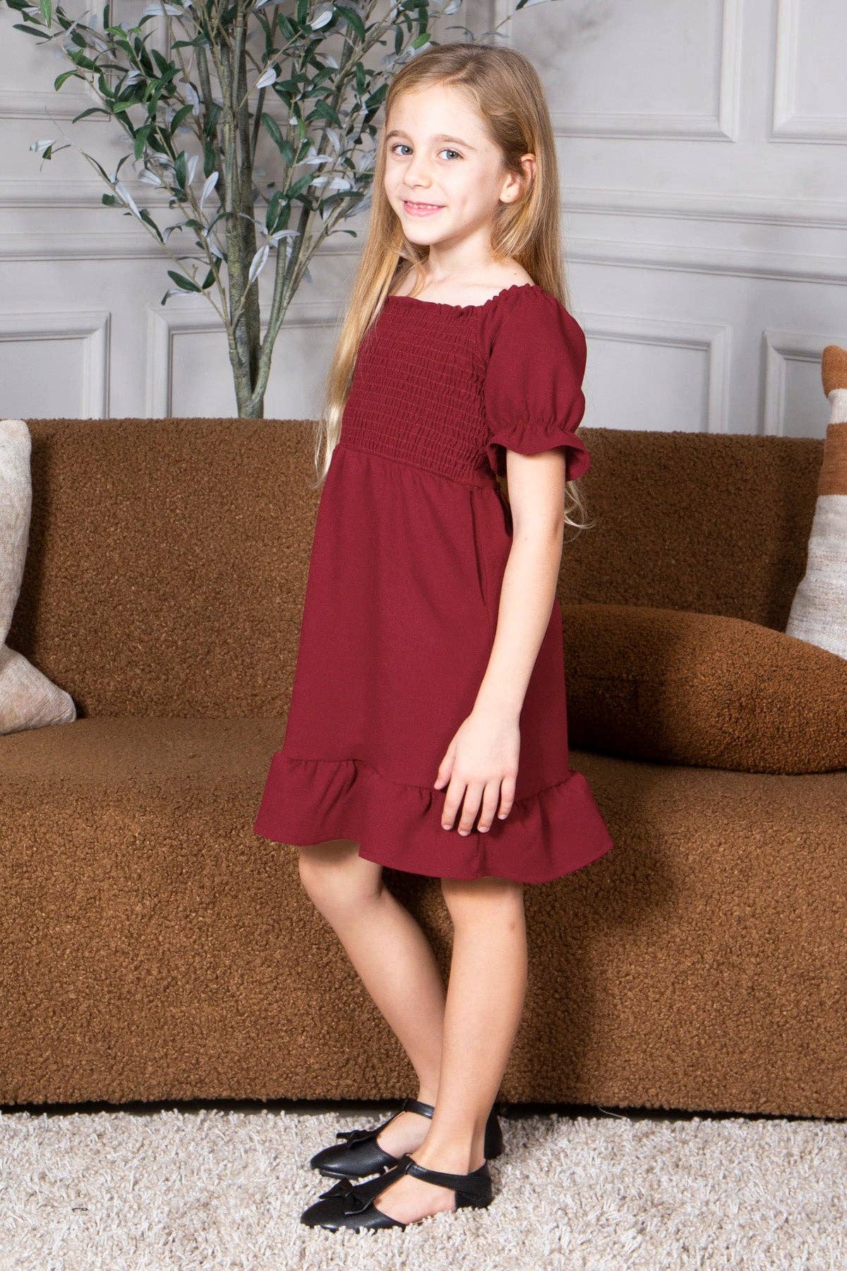 Loven x Mini Momo - Wholesale Dress - Kids - Kid's Smocked Dress Short Puff Sleeve Ruffle Crepe Midi3