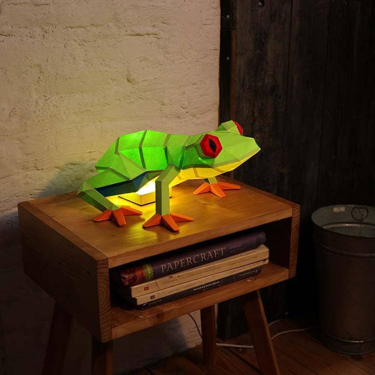 PAPERCRAFT WORLD – wholesale DIY craft kit – Frog 3D Unique Table Lamps Origami Model12