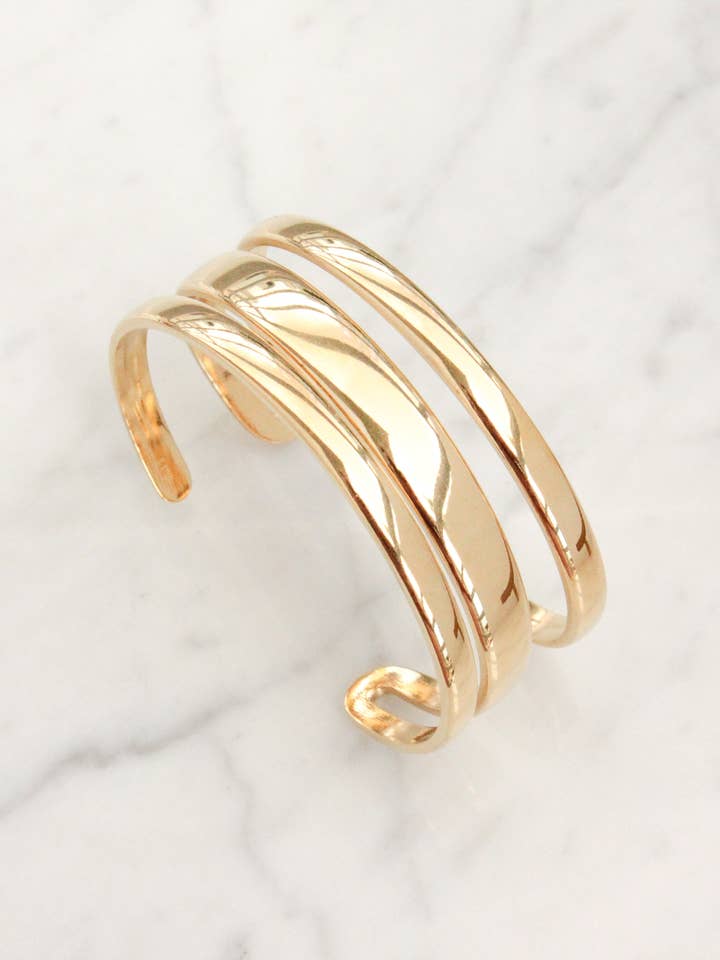 Brazalete dorado Tri Wrap para venta al por mayor de Cara O Sello Brand