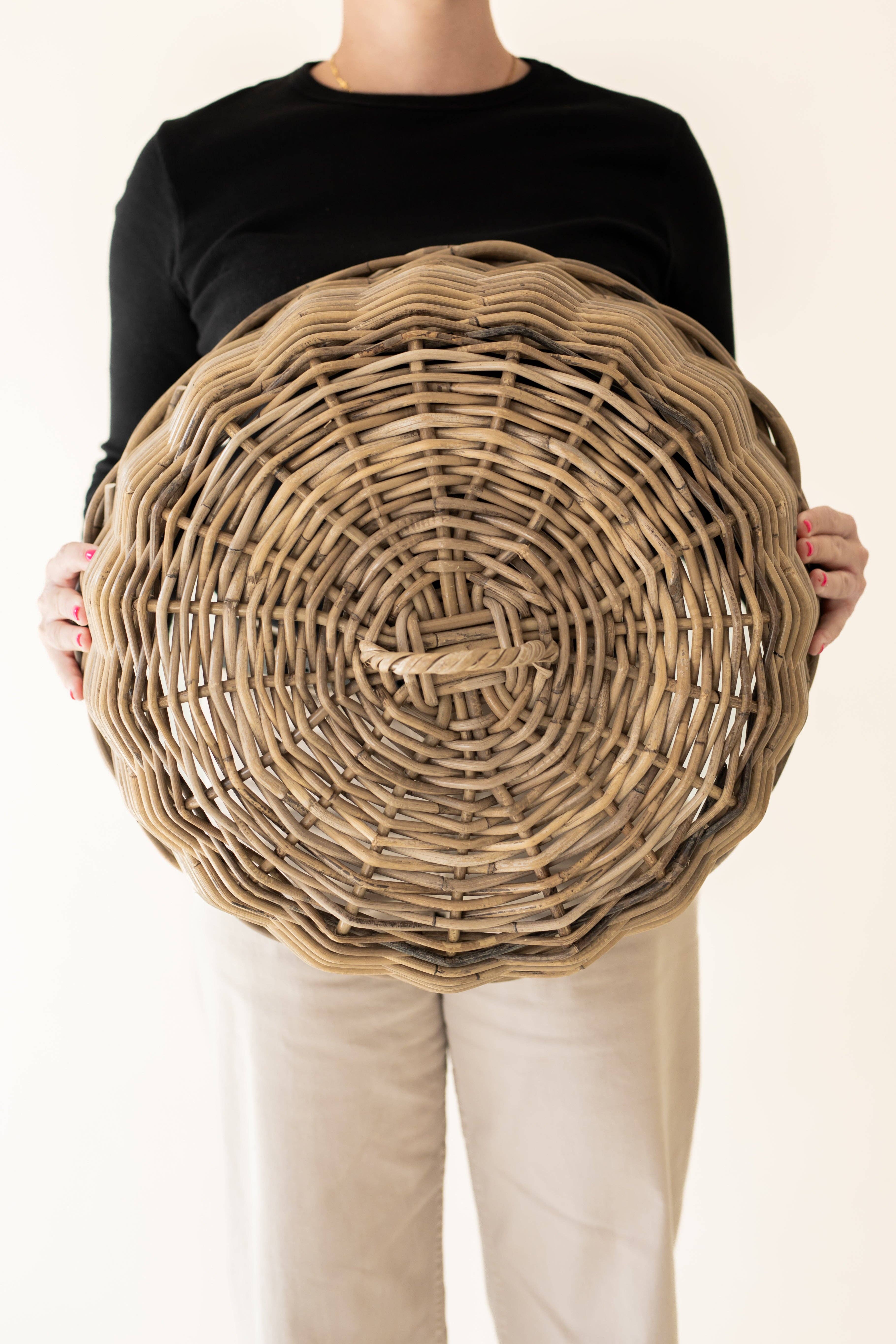 Basketly – wholesale Food storage container – Rattan Cloche Dome Food Cover2