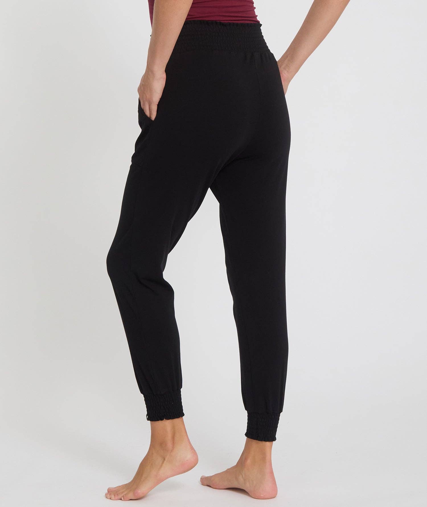 Yoga Searcher - Wholesale Athletic Pants - Women's - MORJIM - Fluid yoga pants2