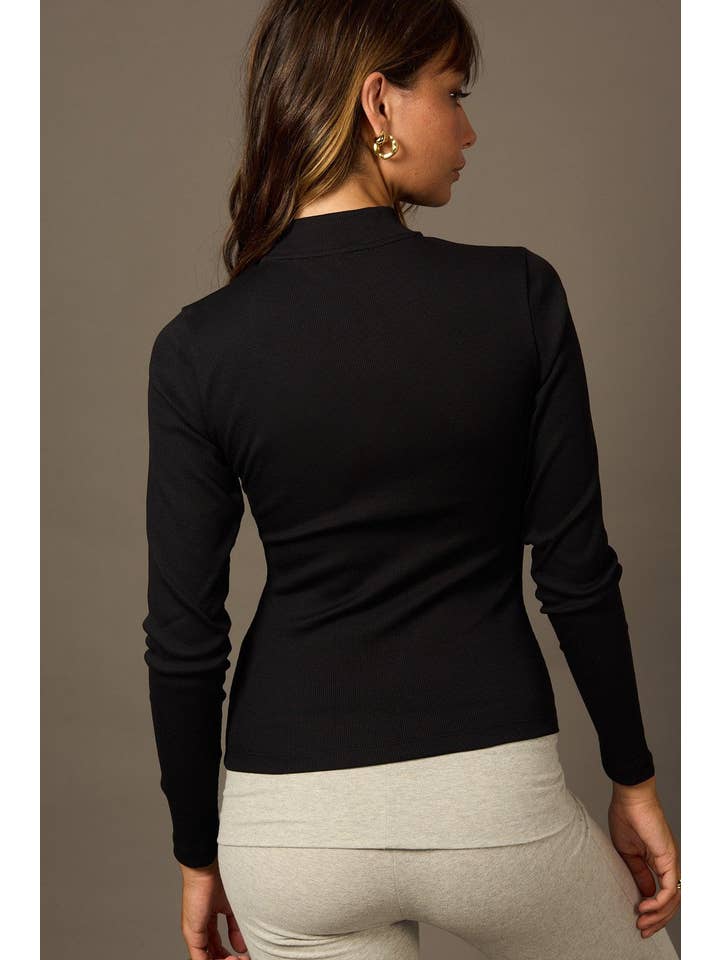 Black Invisible Zip Jacket en Negro for wholesale on Faire6