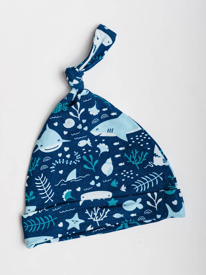 Blue Sharks Beanie for engroshandel hos Pax & Lucy