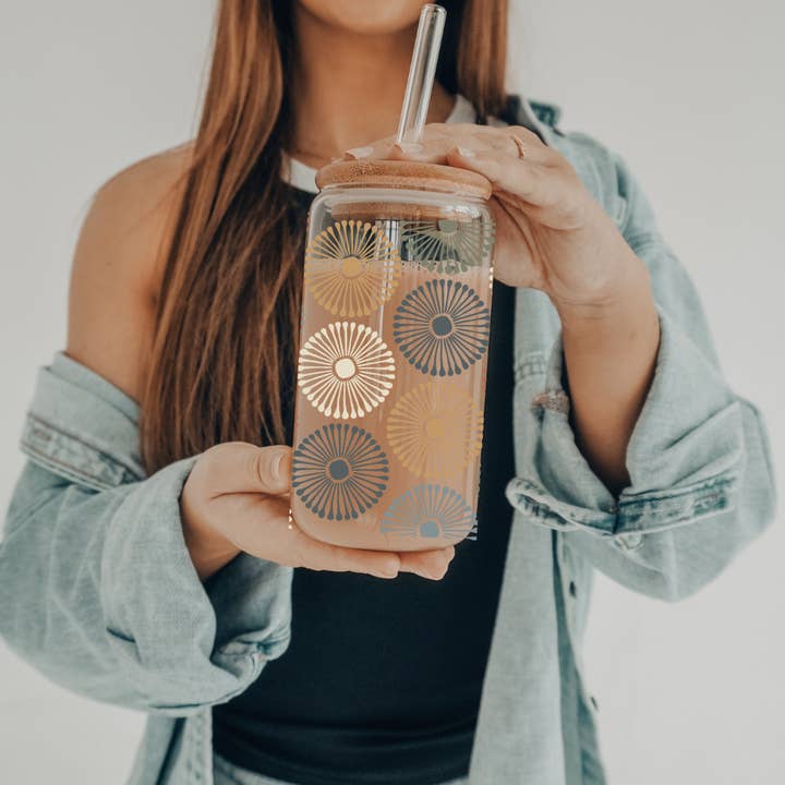 SKS Design Studio - Wholesale Drinking Glass/Cup - Starburst | 20 oz Glass Tumbler with Bamboo Lid & Straw