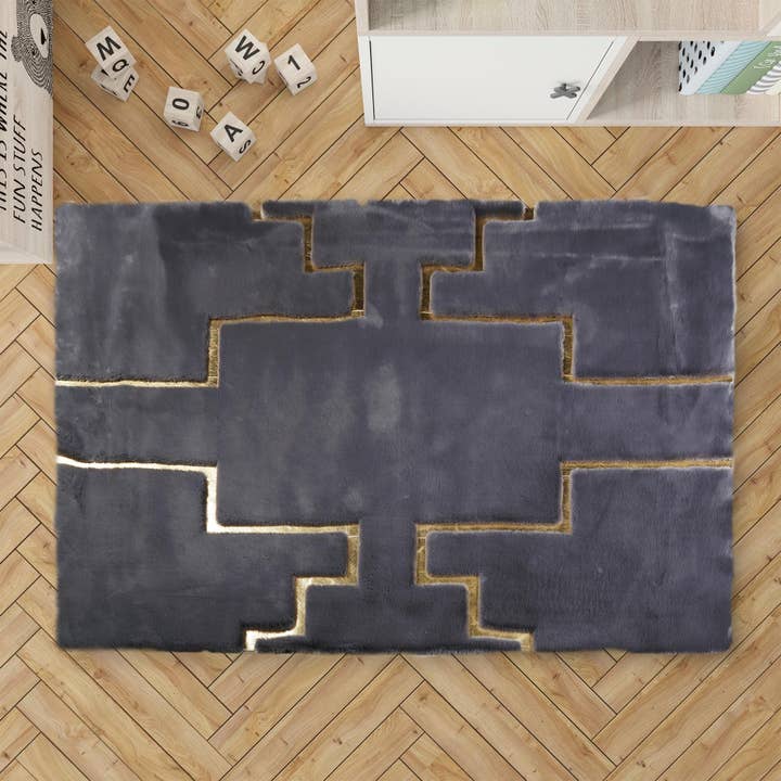 Tapis en peluche or et noir, tapis moelleux fait main pour la vente par Karelias And Sons