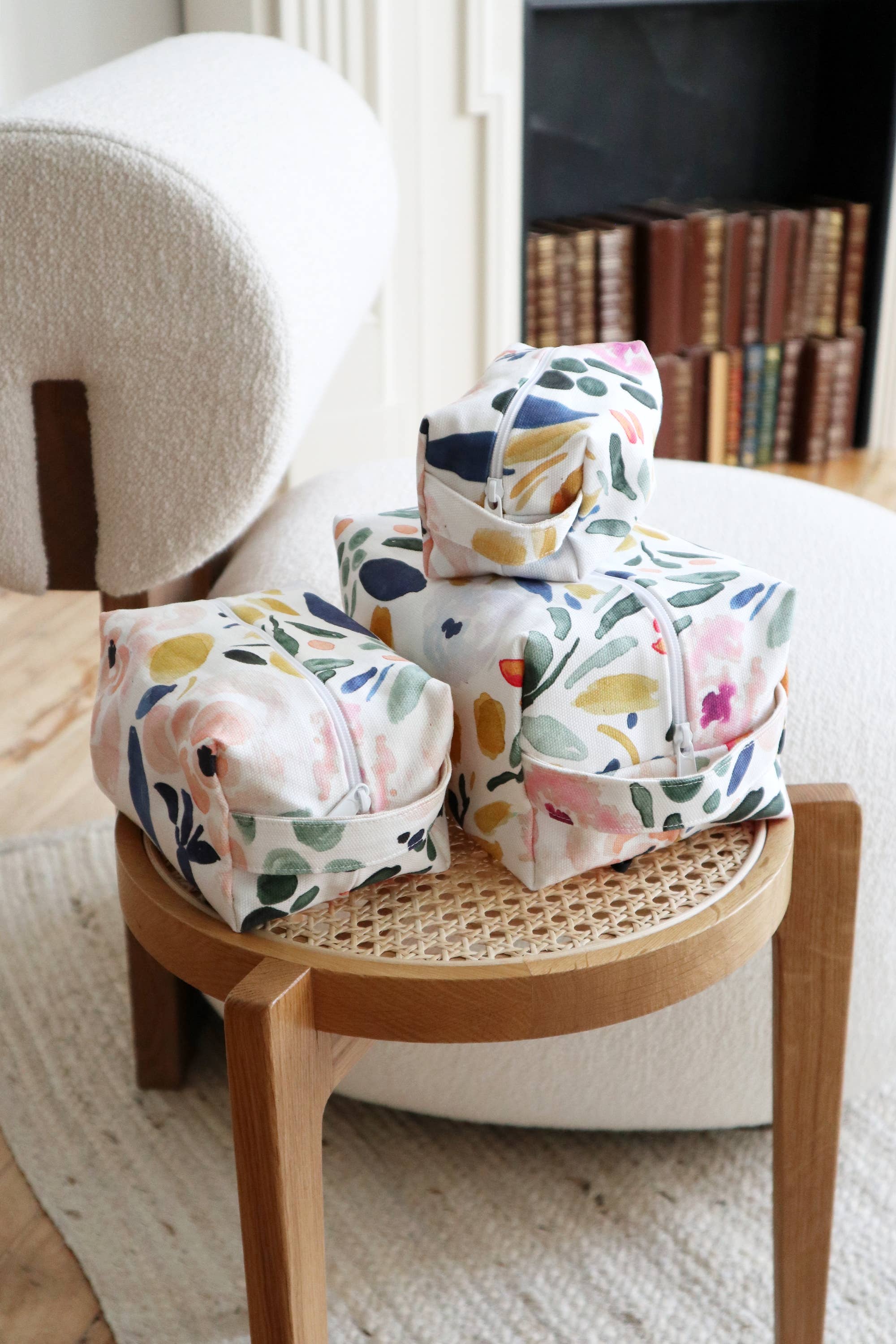 Freon Collective - Wholesale Makeup/Cosmetic Bag - Makeup Bag - Sierra Florals5