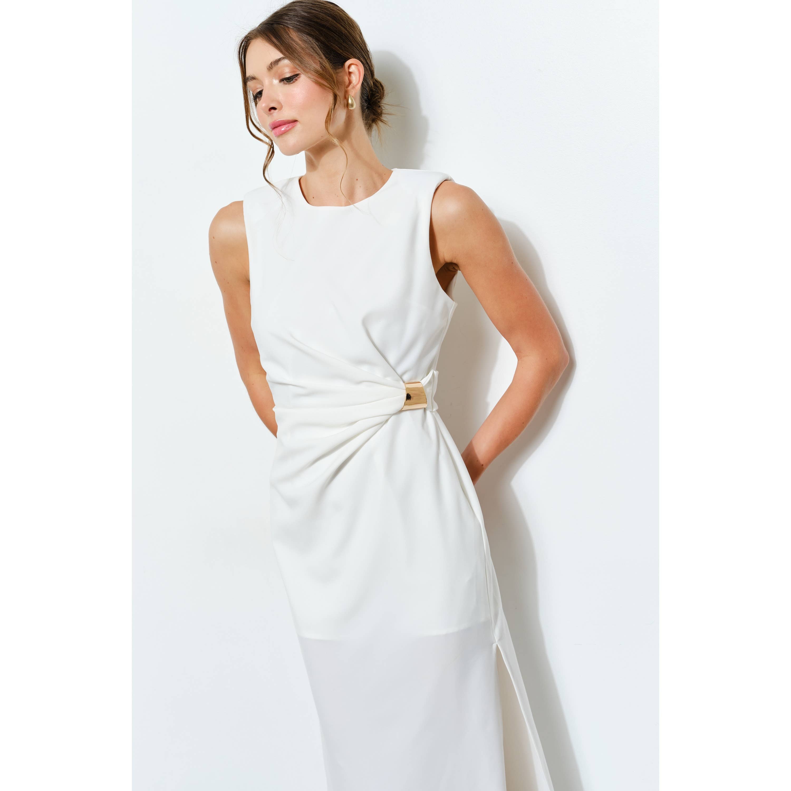 INA - Vendita all'ingrosso Vestito - Donna - Abito midi senza maniche con drappeggio e accenti dorati14