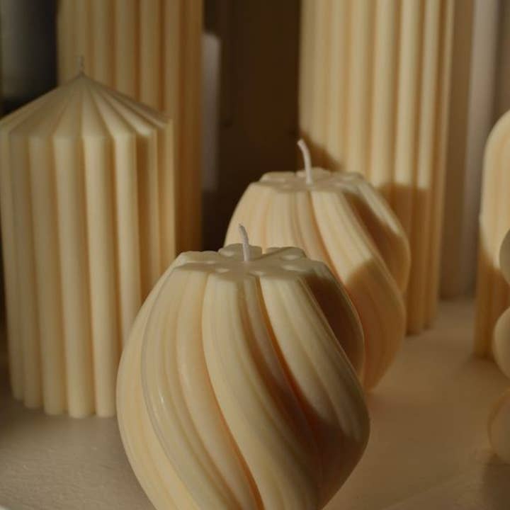 Vive Candles - Wholesale Novelty Candle - Swirl Candle0