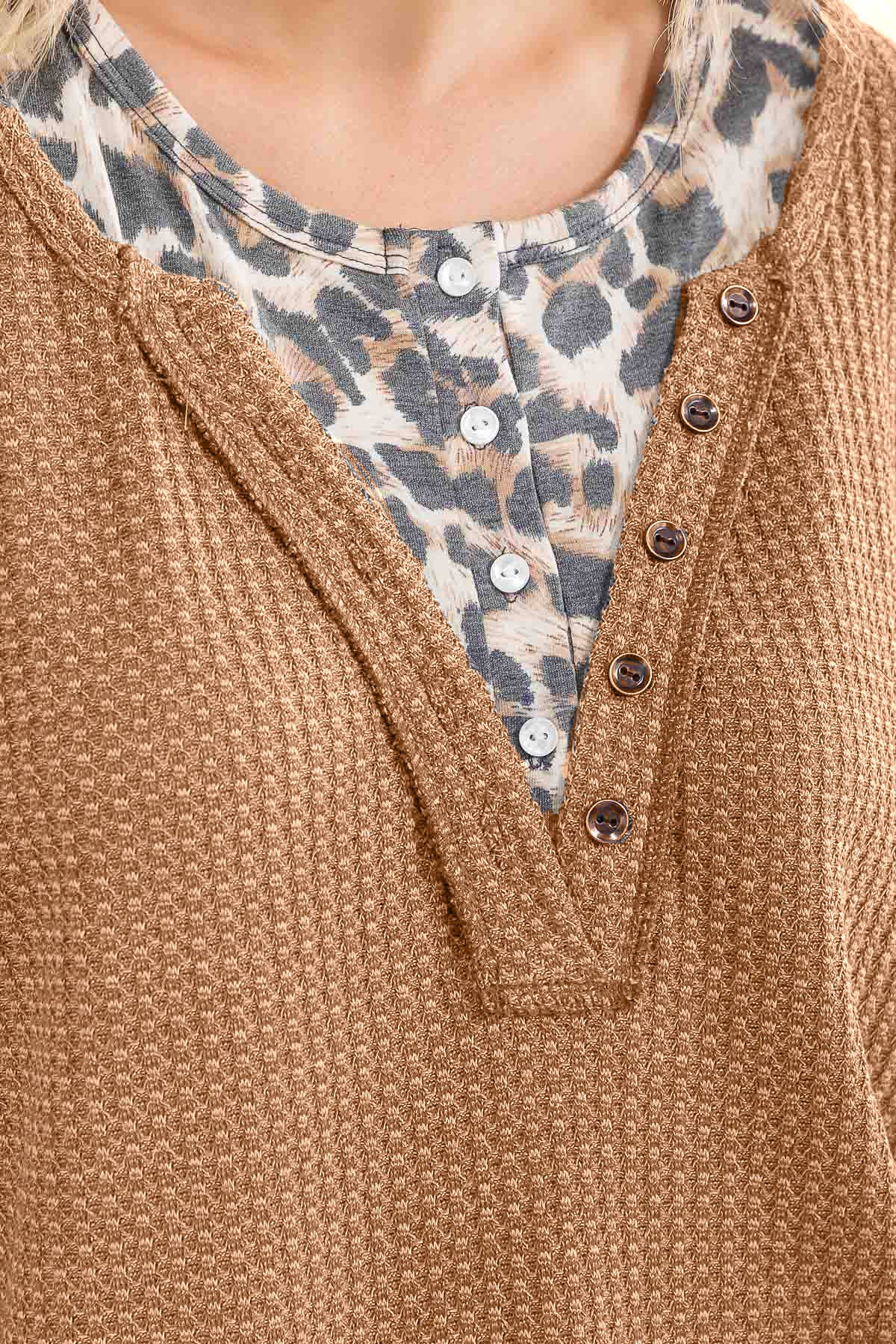 7th Ray - Wholesale Knit Top - Women's - Leopard Print Double layered Henley Top T607812