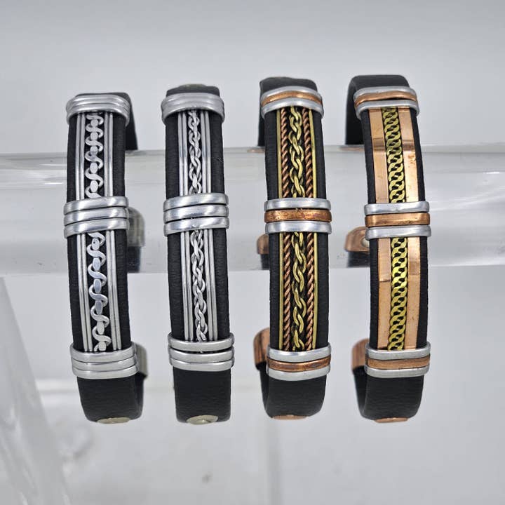 Treasure Jewelry – Engroshandel Manchetarmbånd – Armbåndsmanchet i massivt kobber med kunstlæder og magnetlukning4