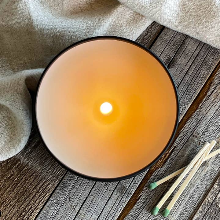Pine and Sage Candles – wholesale Reseljus – Främre Veranda-6 oz Svart Matt Ljusstake i Plåt