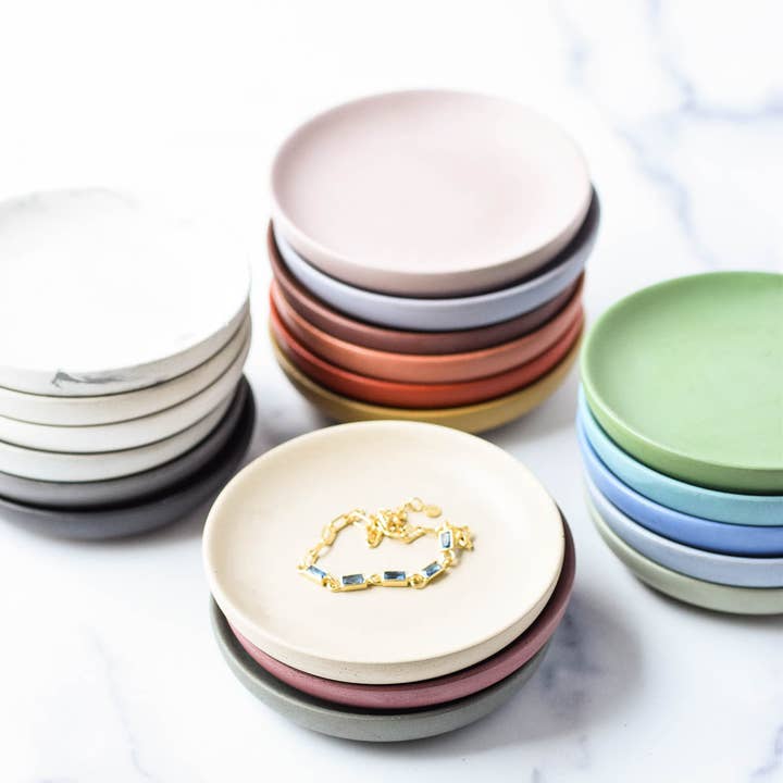 Cedar & Stone Garden - Wholesale Decorative Tray - Concrete Round Tray4