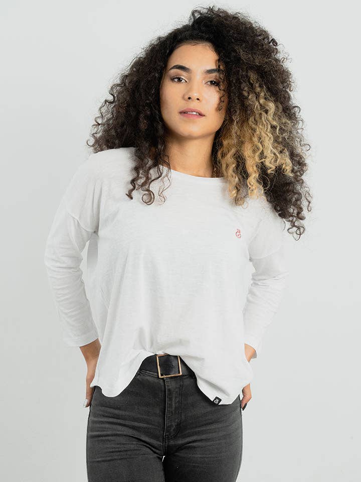 Liria White pour la vente par The Collective Way