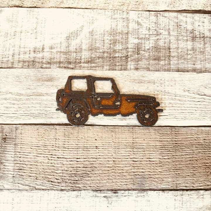 Universal Ironworks USA - Vendita all'ingrosso Calamite - Magnete Jeep in metallo rustico, regalo per amanti della Jeep, prodotto negli Stati Uniti