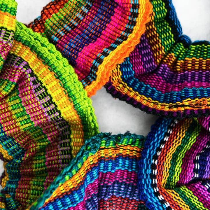 Lumily – Scrunchie - Mulher por atacado – Elástico de Cabelo Multicolorido em Têxtil Sustentável - Guatemala8