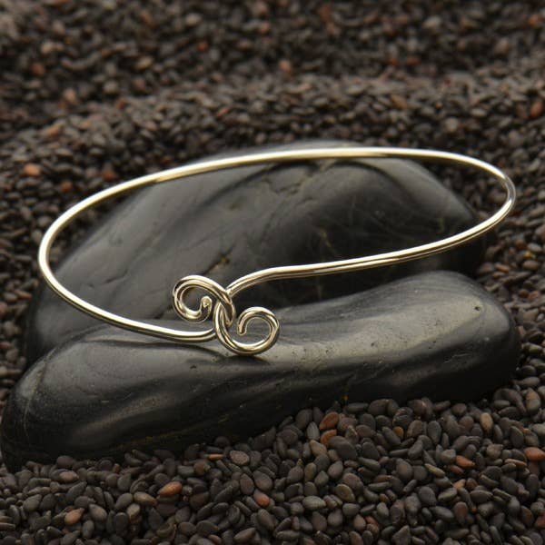 Pulsera de Encanto con Cierre de Pequeño Giro de Plata de Ley para venta al por mayor de Nina Designs