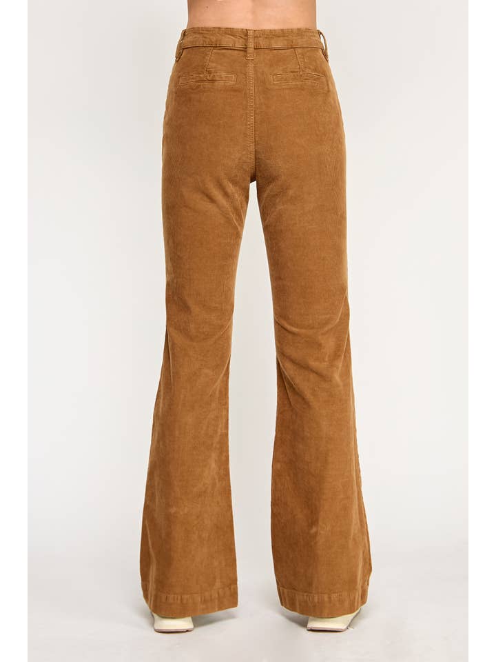 Marron chameau JEAN ÉVASÉ TAILLE HAUTE EN CAMEL (P-SP-P105CM) en vente sur Faire4