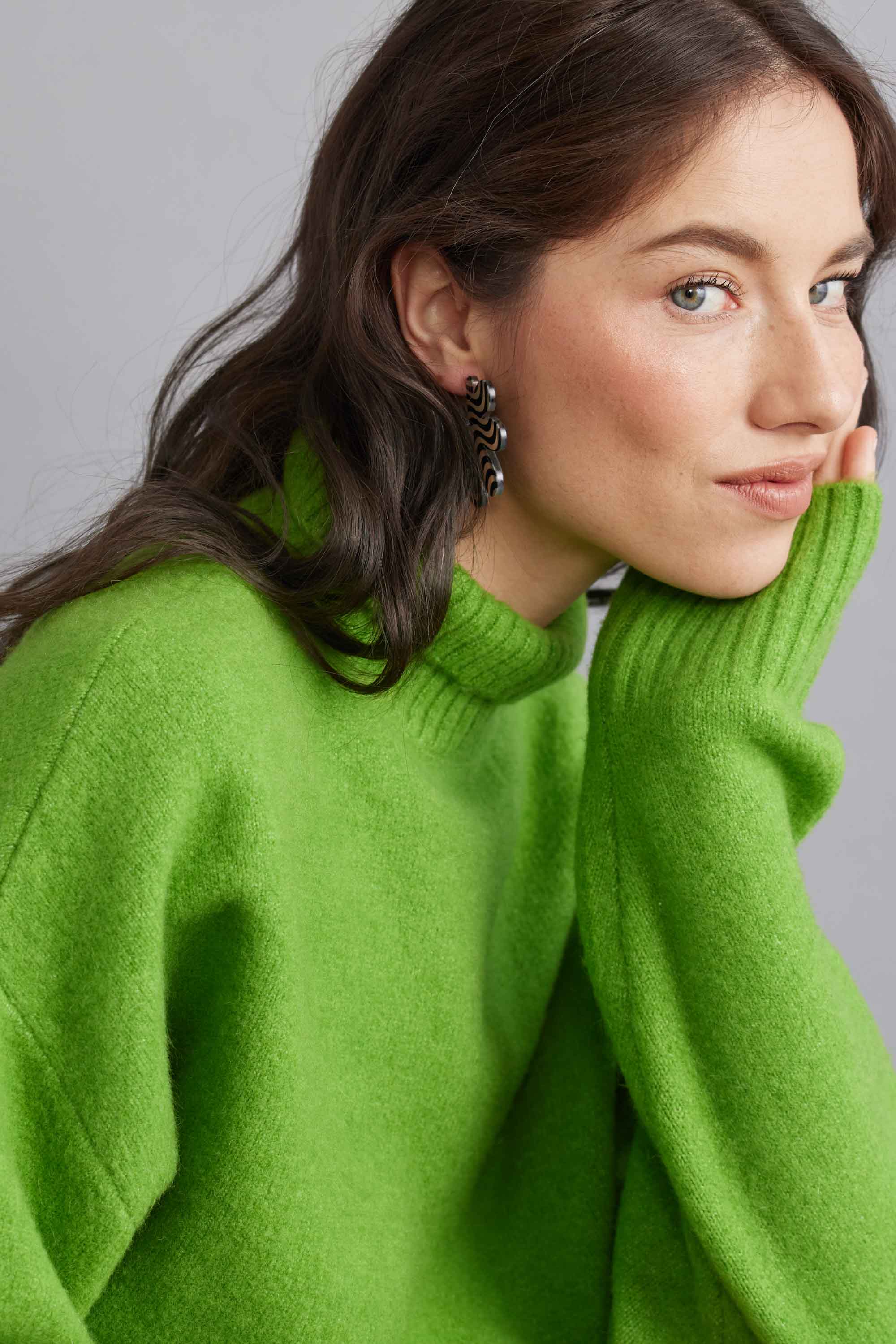 Tiepology - Venta al por mayor Pendientes de botón/aretes de poste - Pendientes de poste de ola de flores grandes7