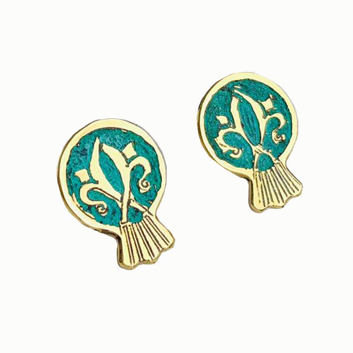 Orecchini piccoli con motivi melograni per la vendita all'ingrosso da parte di Miray Collections