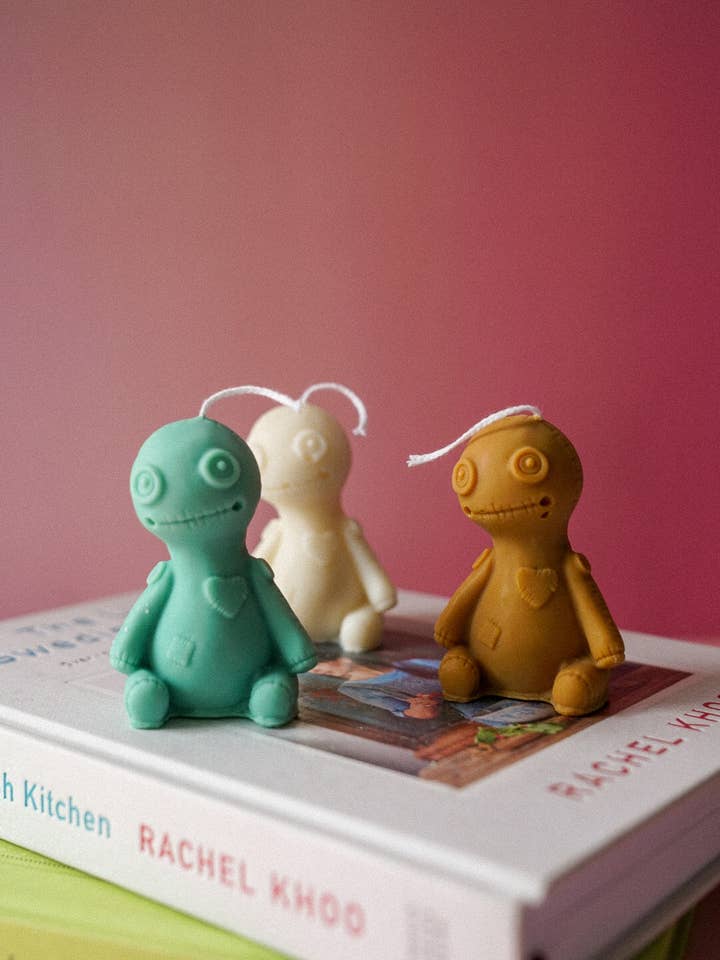 Vela de Boneca Amaldiçoada | Vela Artesanal de Halloween | Decoração de Outono por atacado de Gokican