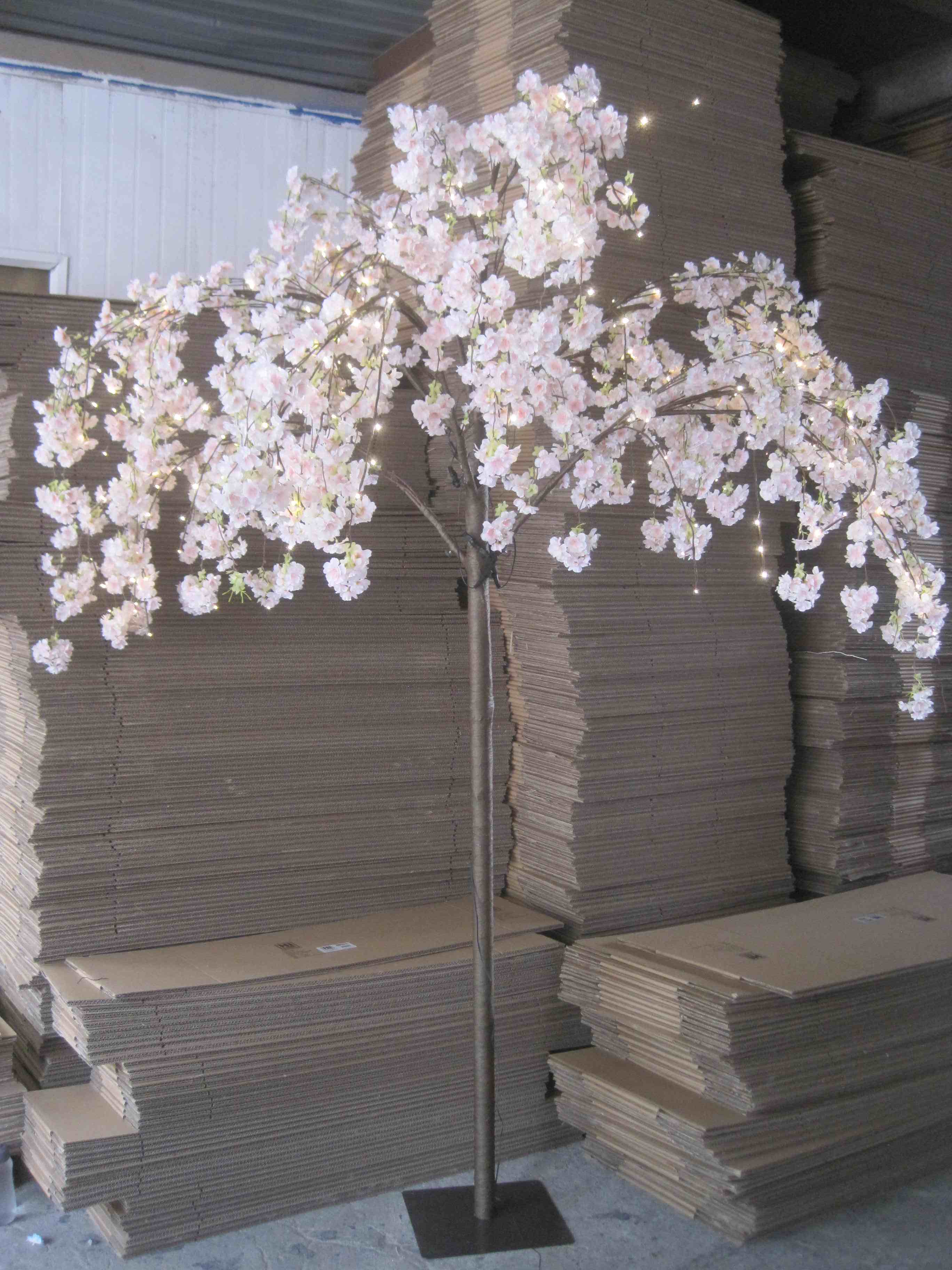 Hi-Line Gift Ltd. – Flores artificiais por atacado – Árvore grande de flores de cerejeira rosa com 288 luzes LED branco quente3