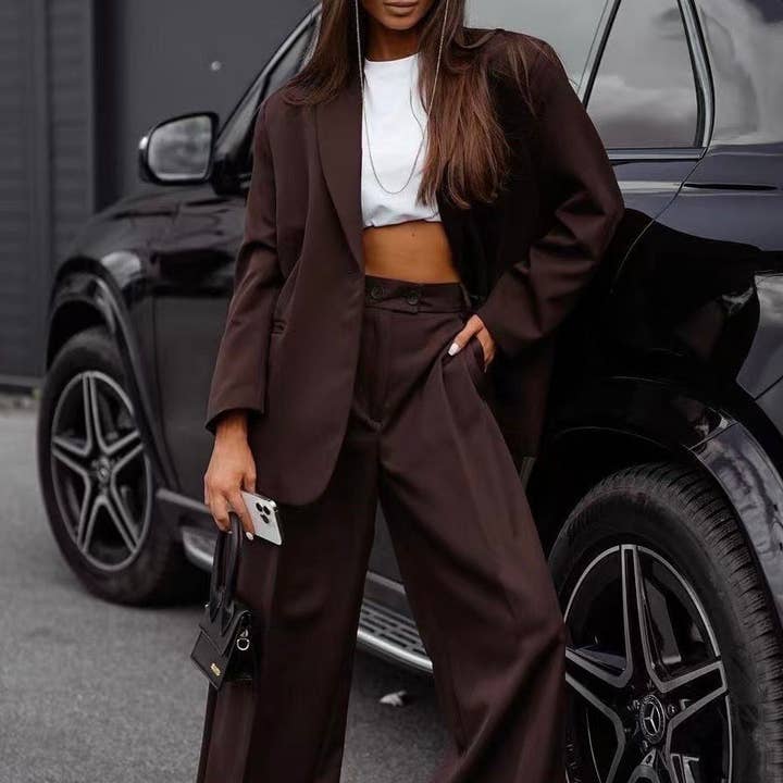 Conjunto: Chaqueta y Pantalón Ancho - 8731 y otras tendencias de Resultados para ropa marca al por mayor. Devoluciones gratuitas y condiciones de pago a 60 días en Faire en Faire.