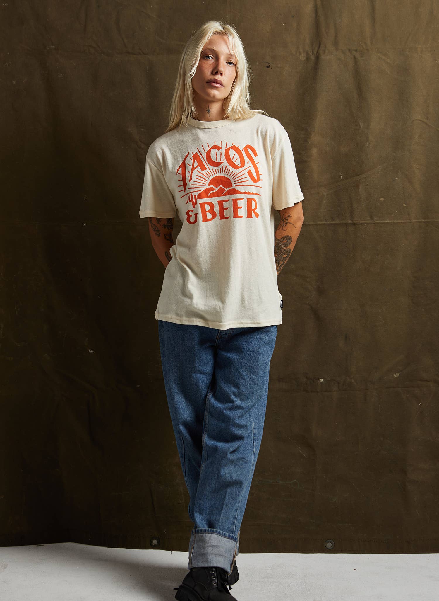 Pyknic - Wholesale Screen Printed T-Shirt - Unisex - Tacos & Beer Western Vintage Style Tee for Men & Women1