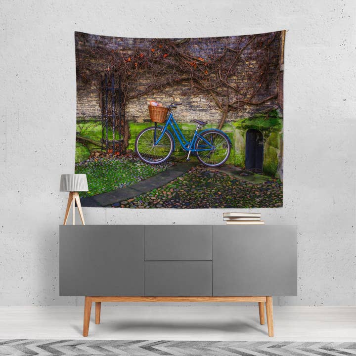 Blue Bicycle, Cambridge Inglaterra Tapeçaria de Parede Moderna por atacado de lostkatphoto