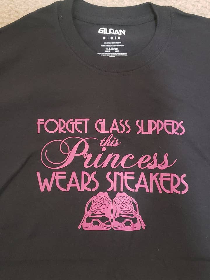 Oubliez les chaussons en verre Cette princesse porte pour la vente par ND Printing