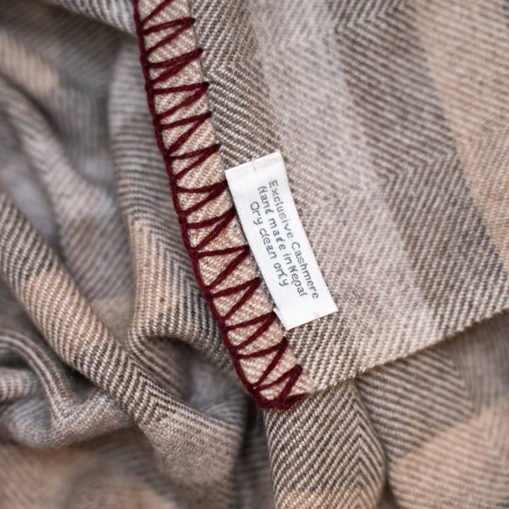 ART HIMALAYAN TRADING LTD - Wholesale Throw blanket - Christmas High Quality Travel Cashmere Blanket Throw RCCR7