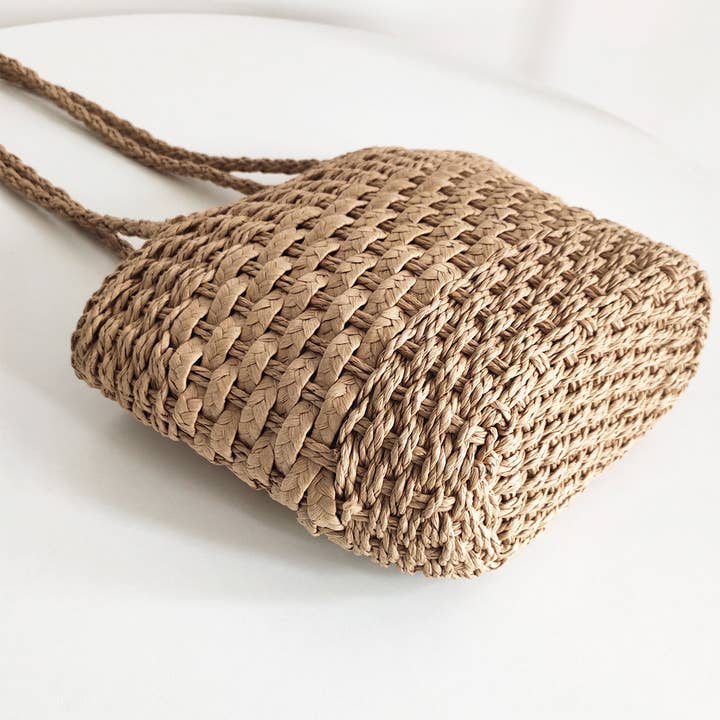 ACCITY - Wholesale Beach Bag - WOMEN HAND-WOVEN BUCKET STRAW BAG_CWAB0817