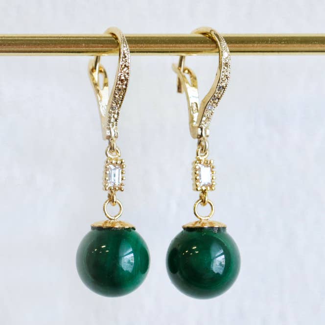 Malachiet oorbellen met druppel goud voor wholesale door Vi Ling Designs