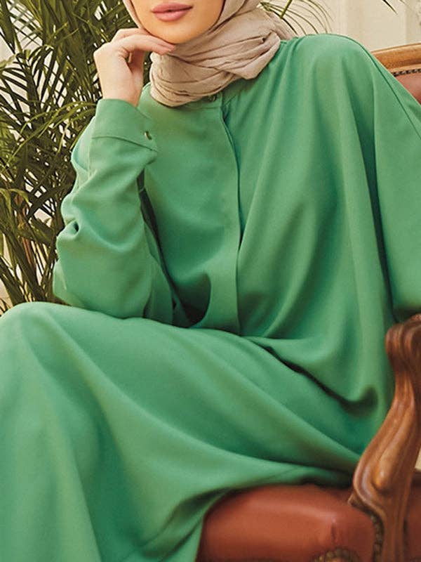 StyleGalX – Vestido - Mulher por atacado – Vestido muçulmano maxi de manga morcego larga com botões, decote redondo e fendas laterais, cores sólidas15